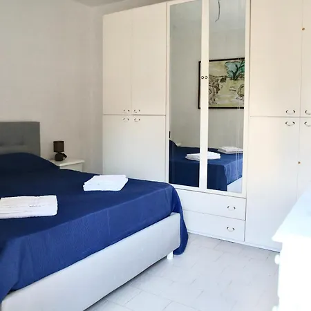La Dimora Dell Artista Apartment